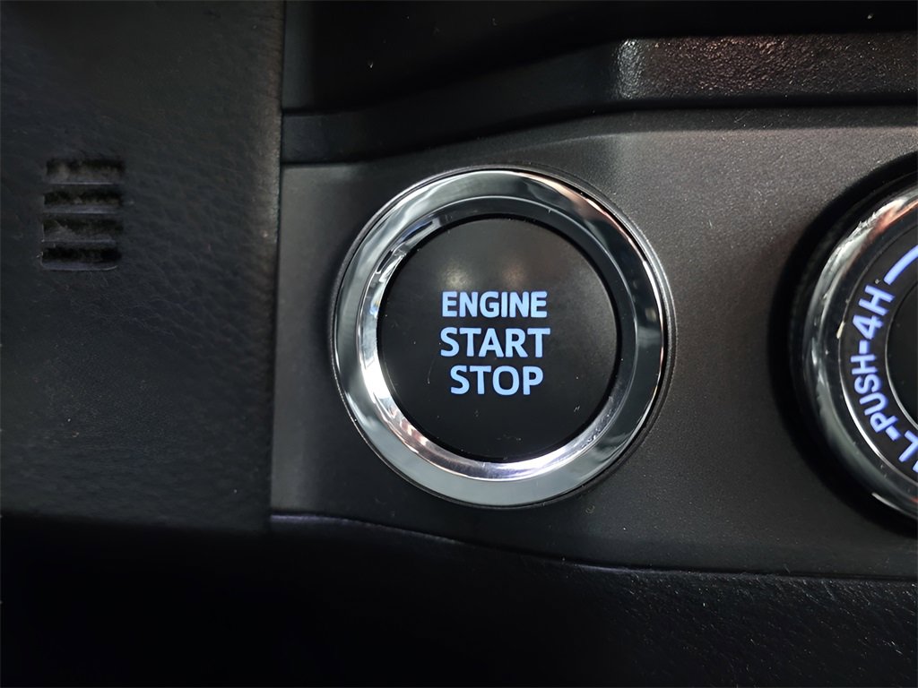 Used 2023 Toyota Tacoma TRD Off-Road w/ TRD Premium Off Road Package image 28