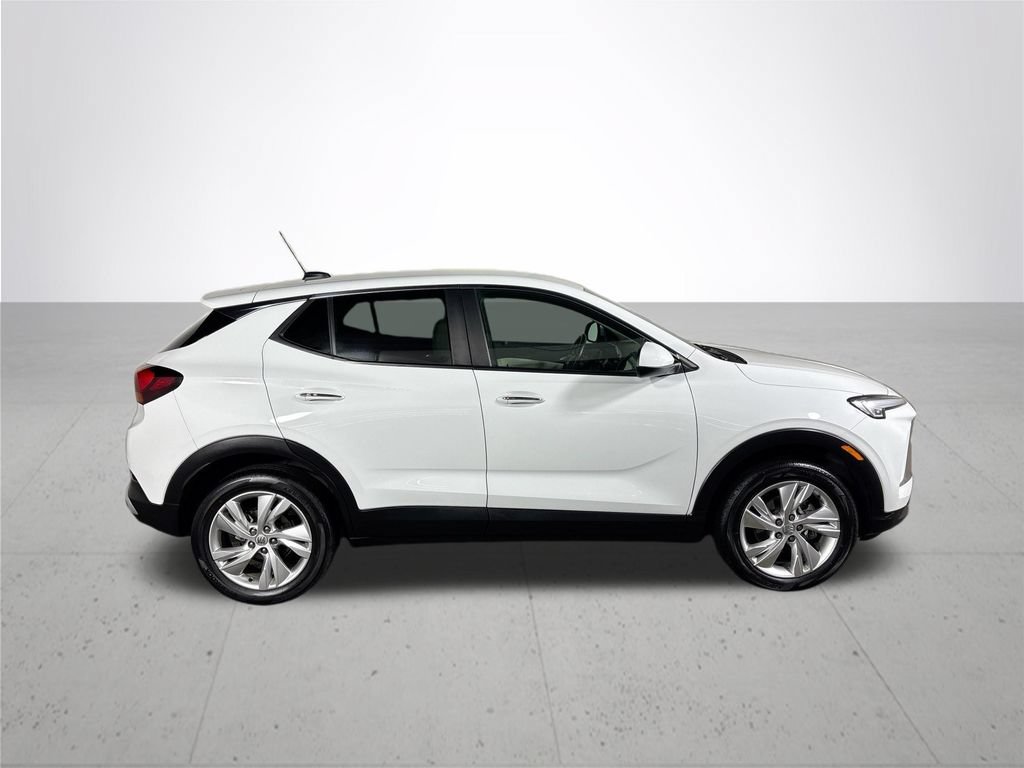 Used 2024 Buick Encore GX Preferred w/ Comfort Package AWD/4WD image 5