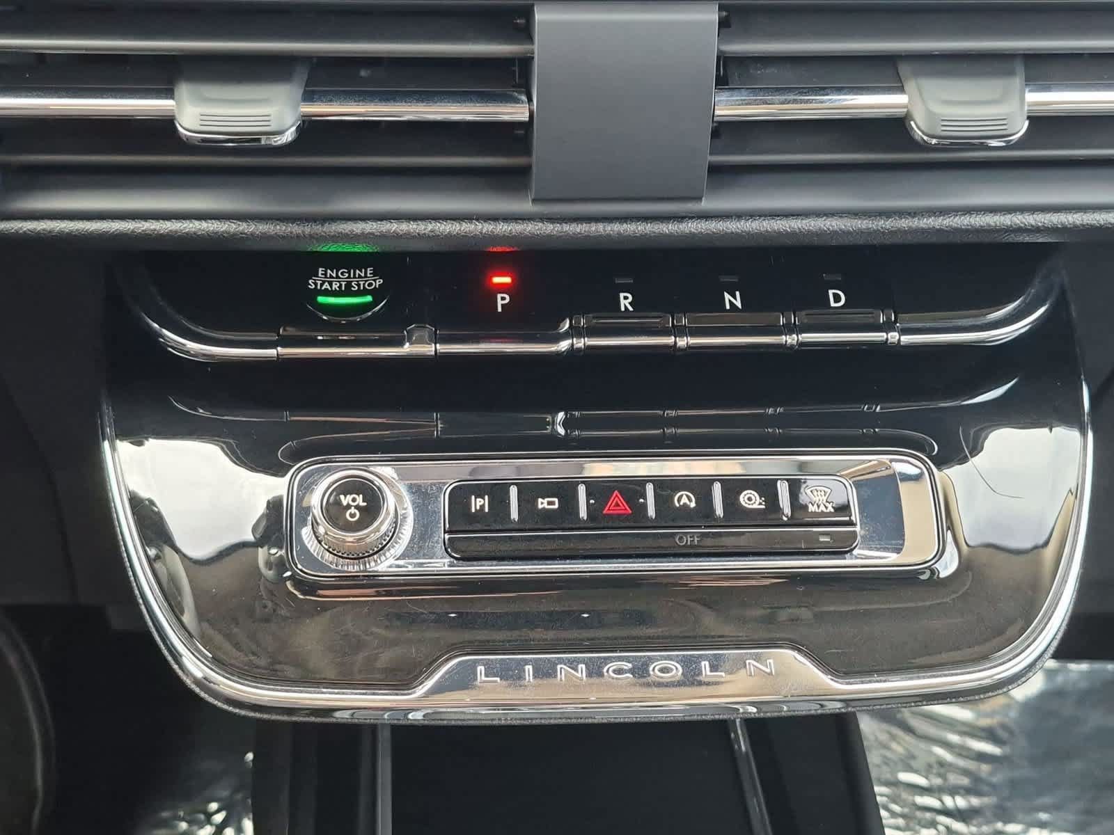 Used 2023 Lincoln Corsair AWD w/ Equipment Group 101A image 33