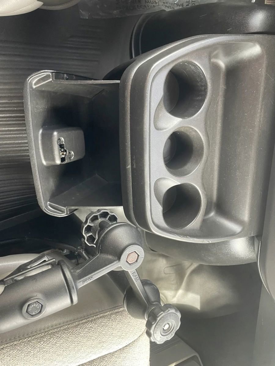 Used 2019 Chevrolet Express 2500 RWD image 14