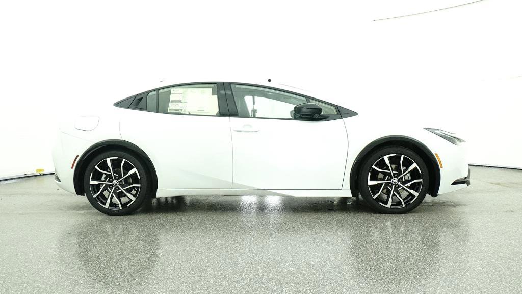 New 2026 Toyota Prius Plug-In Hybrid FWD image 42