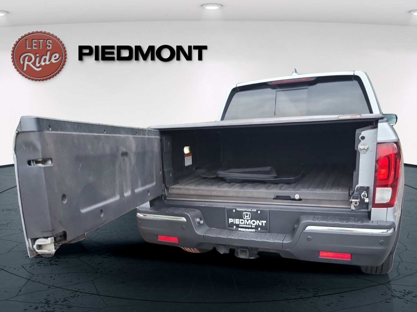 Used 2018 Honda Ridgeline RTL-E image 17
