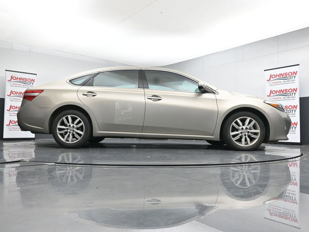 Used 2015 Toyota Avalon XLE Premium w/ Preferred Accessory Package image 24