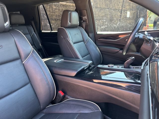 Used 2022 Cadillac Escalade Sport AWD/4WD image 24