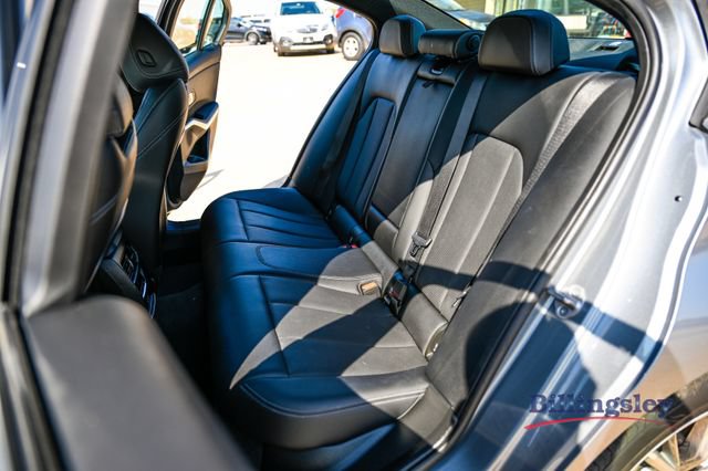 Used 2024 BMW 330i Sedan RWD image 11