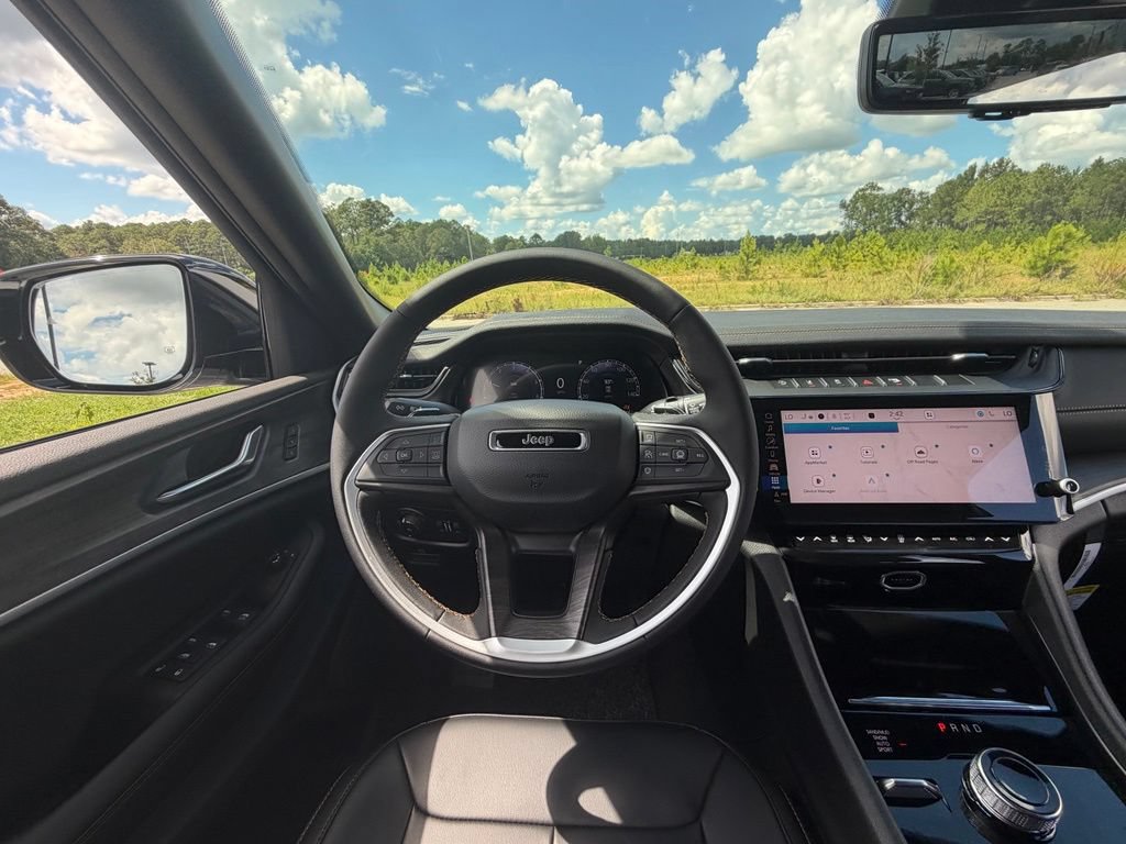 New 2026 Jeep Grand Cherokee Limited AWD/4WD image 21