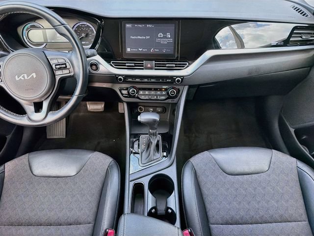 Used 2022 Kia Niro LXS FWD image 18