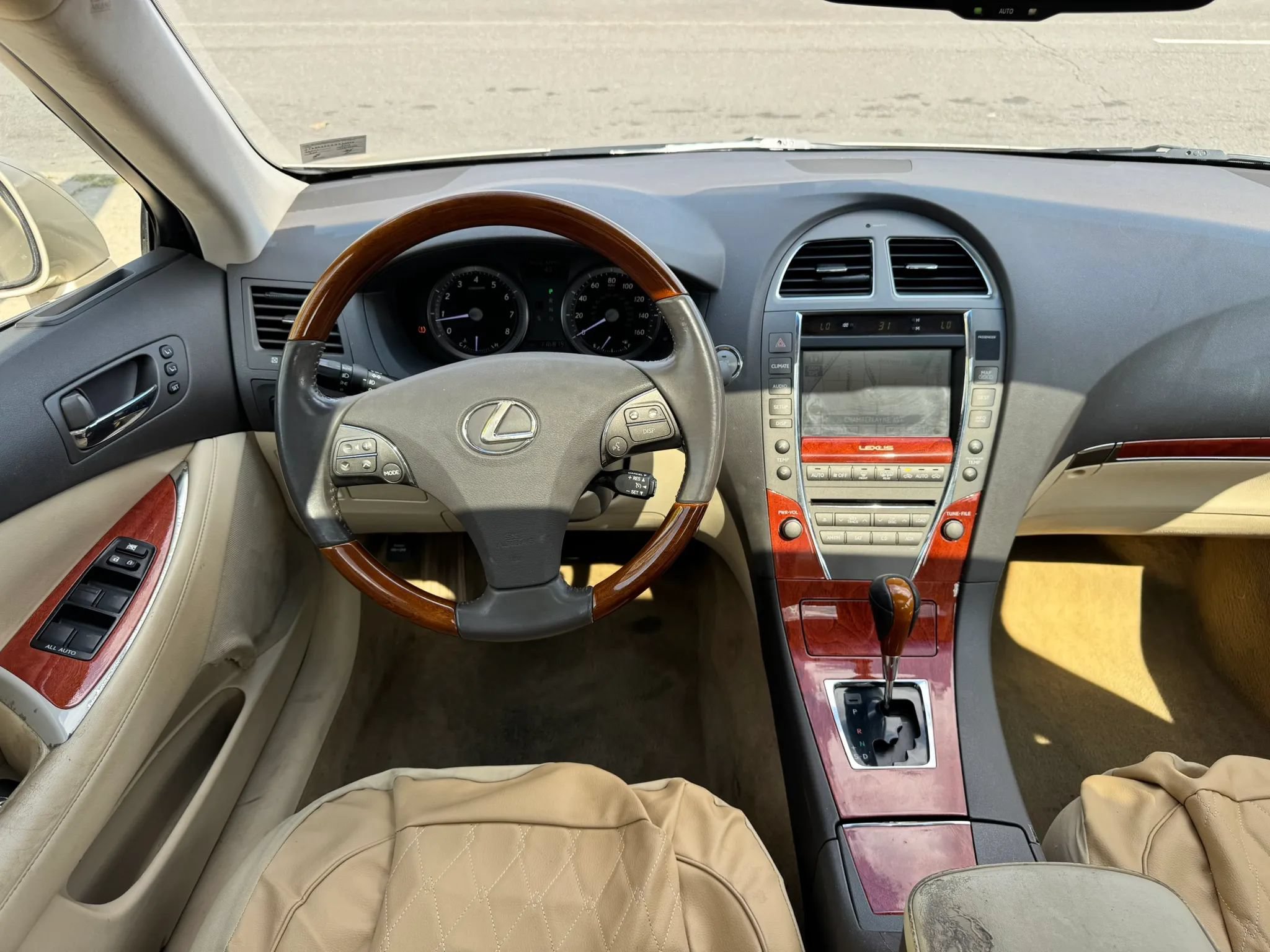 Used 2010 Lexus ES 350 FWD image 22