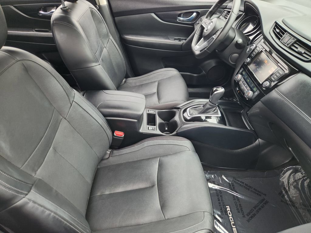 Used 2018 Nissan Rogue SL FWD image 11