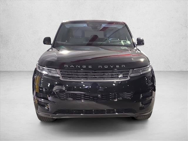 Used 2024 Land Rover Range Rover Sport SE AWD/4WD image 2