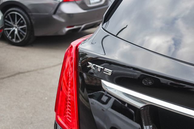 Used 2018 Cadillac XT5 Luxury w/ Driver Awareness Package image 8