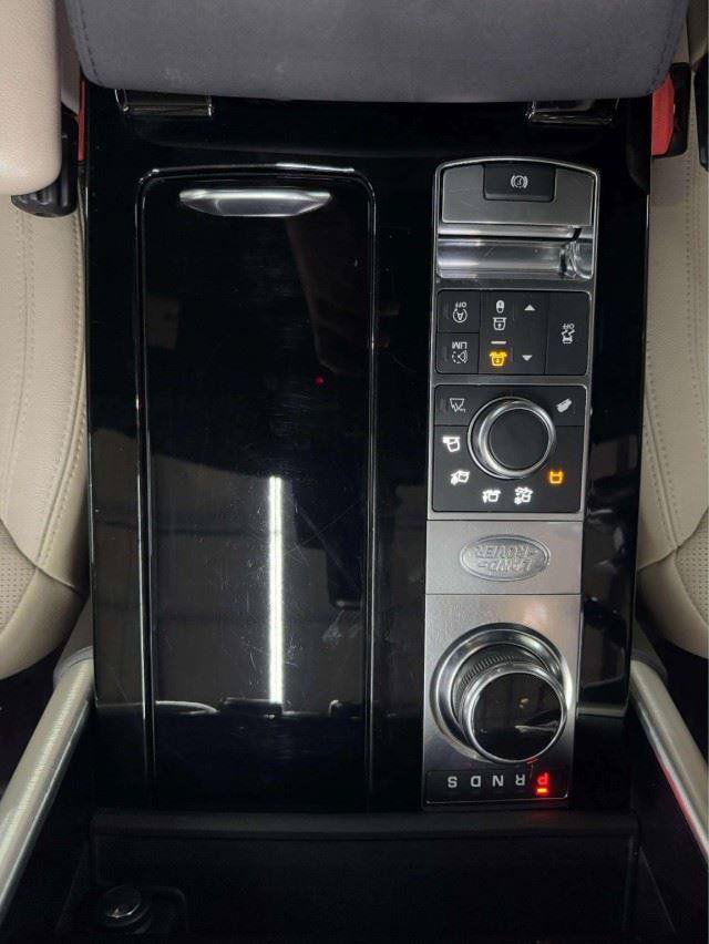 Used 2017 Land Rover Discovery HSE AWD/4WD image 33