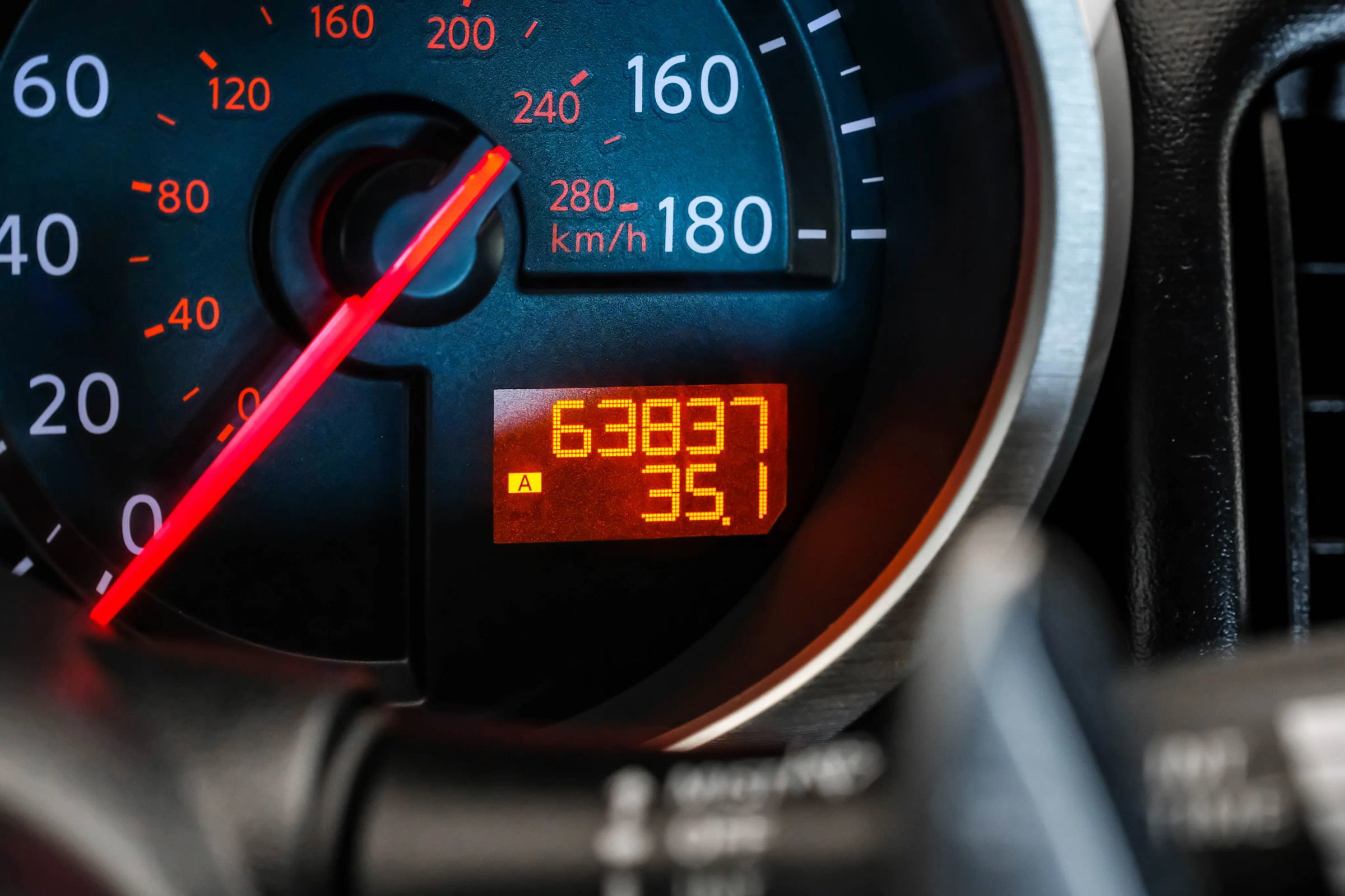 Used 2014 Nissan 370Z Roadster image 14