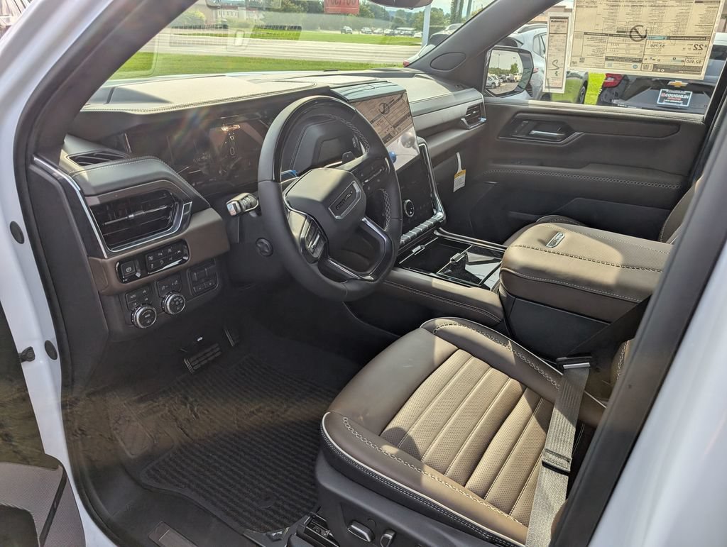 New 2026 GMC Yukon XL Denali Ultimate AWD/4WD image 13