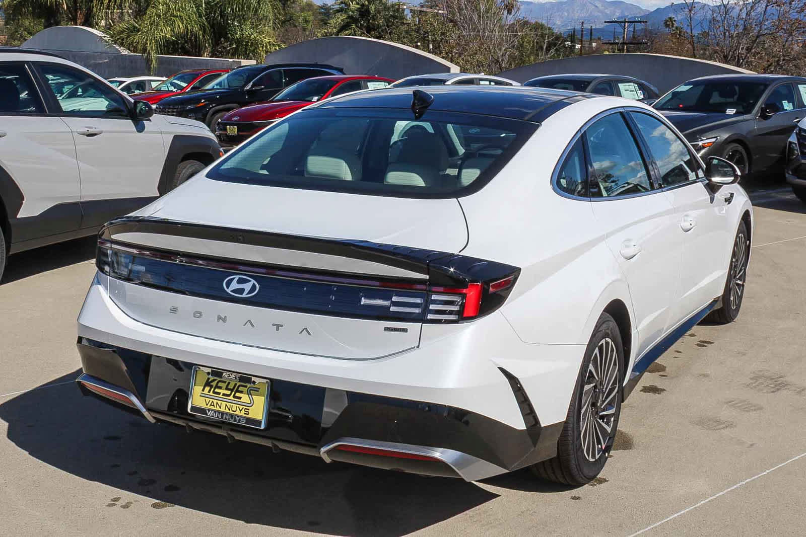 Certified 2026 Hyundai Sonata SEL FWD image 4