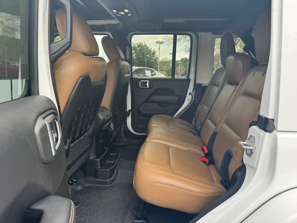 Used 2022 Jeep Wrangler Unlimited Rubicon w/ LED Lighting Group image 14