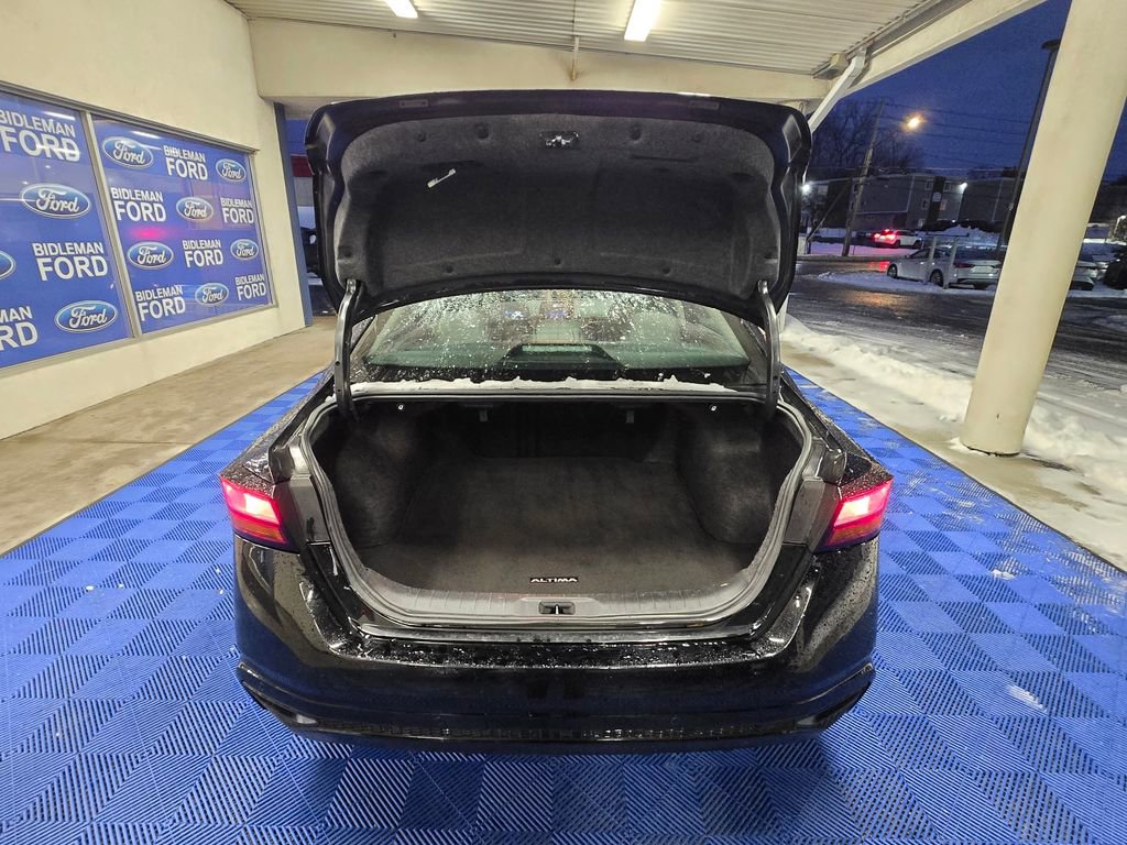 Used 2024 Nissan Altima 2.5 SV image 7