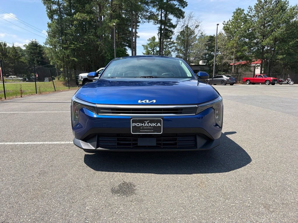 Certified 2025 Kia K4 FWD image 3