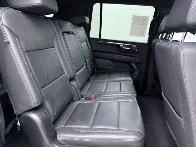 Used 2025 Chevrolet Suburban Z71 AWD/4WD image 22