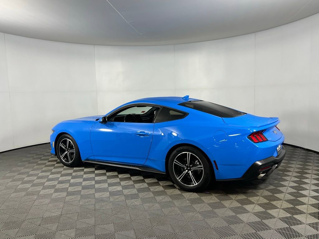 Used 2024 Ford Mustang Premium image 9