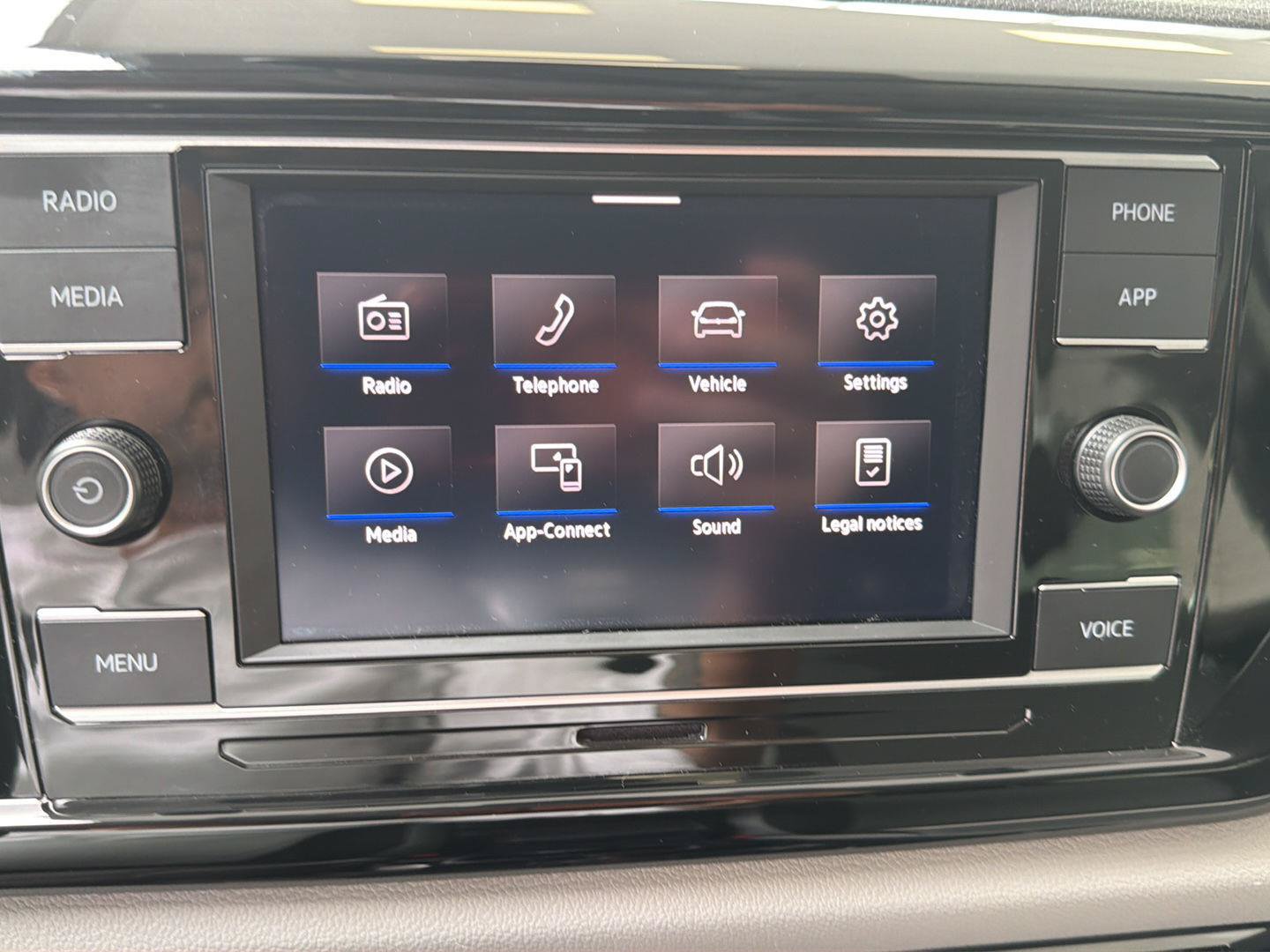 Certified 2024 Volkswagen Taos S FWD image 20