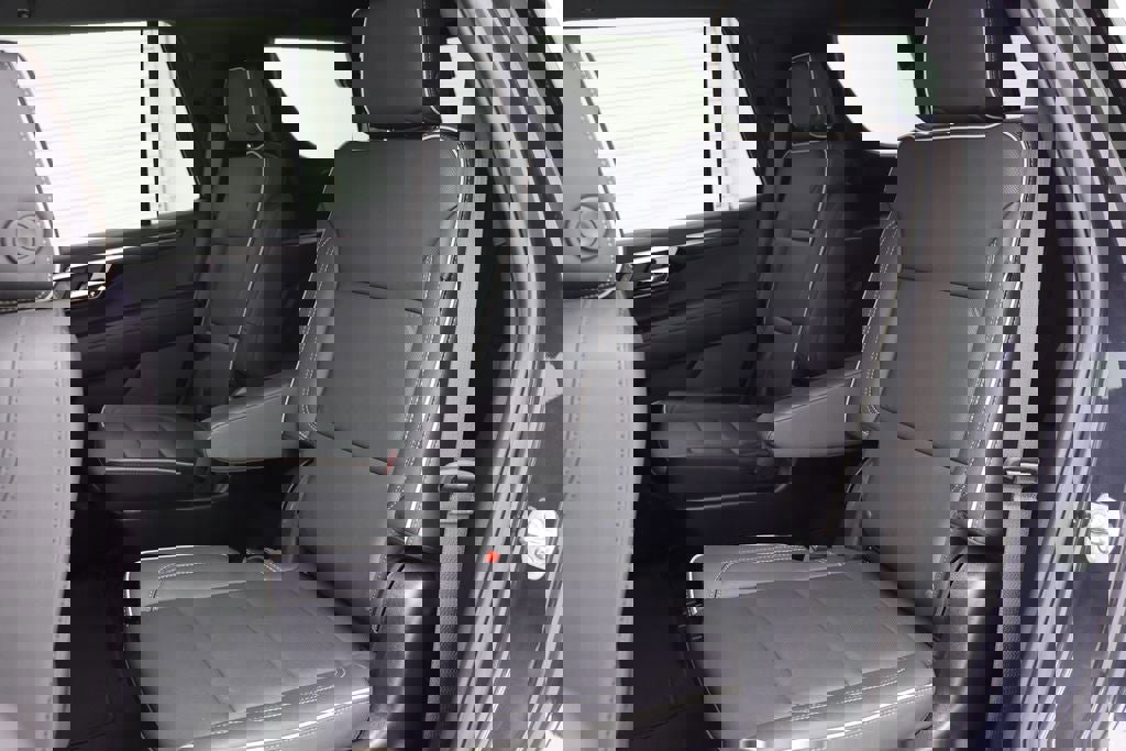 Used 2025 Chevrolet Tahoe Premier image 12