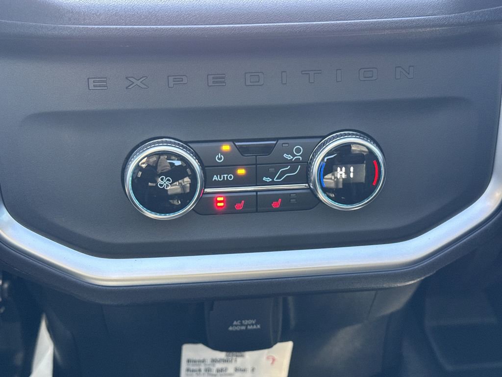 New 2026 Ford Expedition Max Platinum image 25