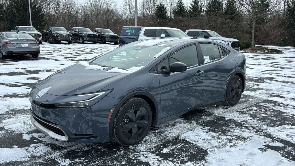 New 2026 Toyota Prius Plug-In Hybrid FWD image 3