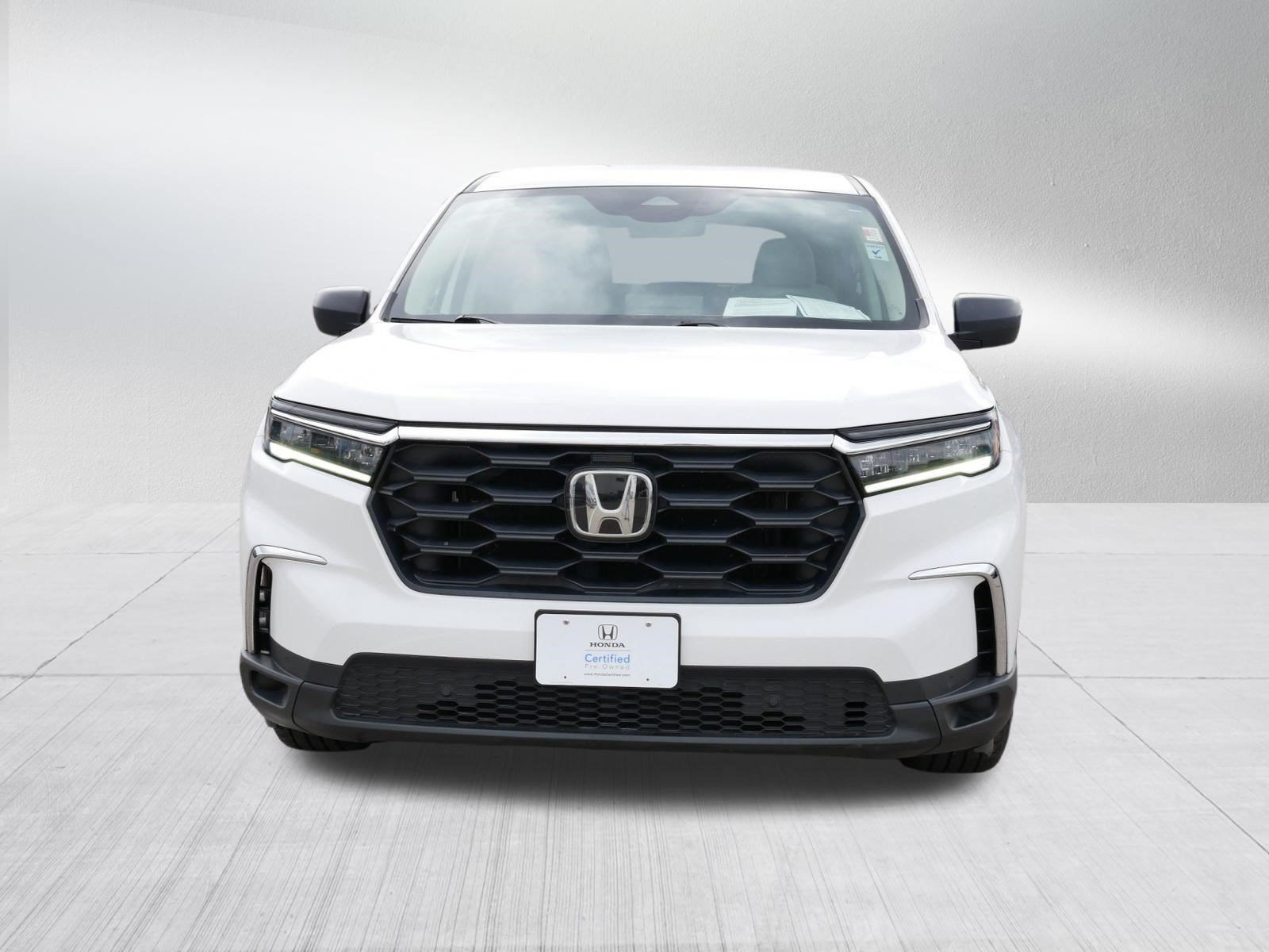 Certified 2023 Honda Pilot LX image 2