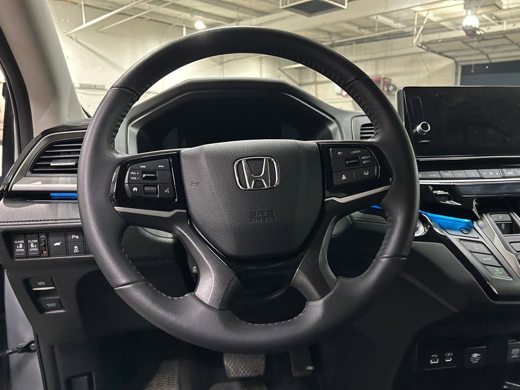 Certified 2026 Honda Odyssey Touring image 15