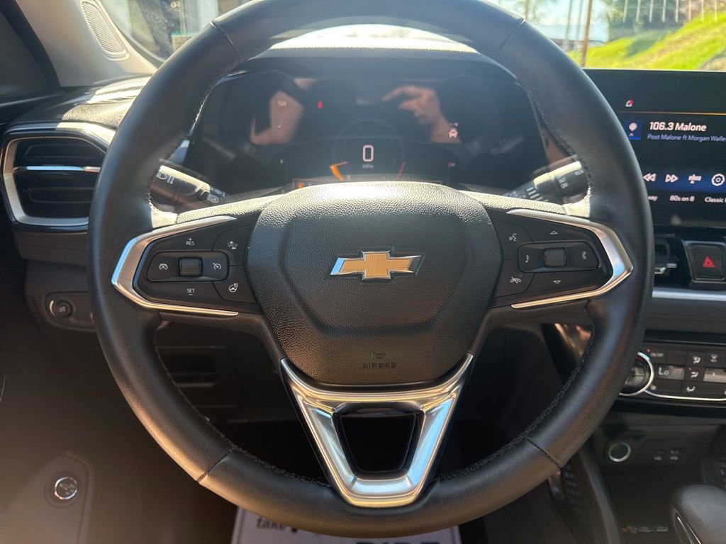 Used 2024 Chevrolet TrailBlazer LT w/ Convenience Package image 21