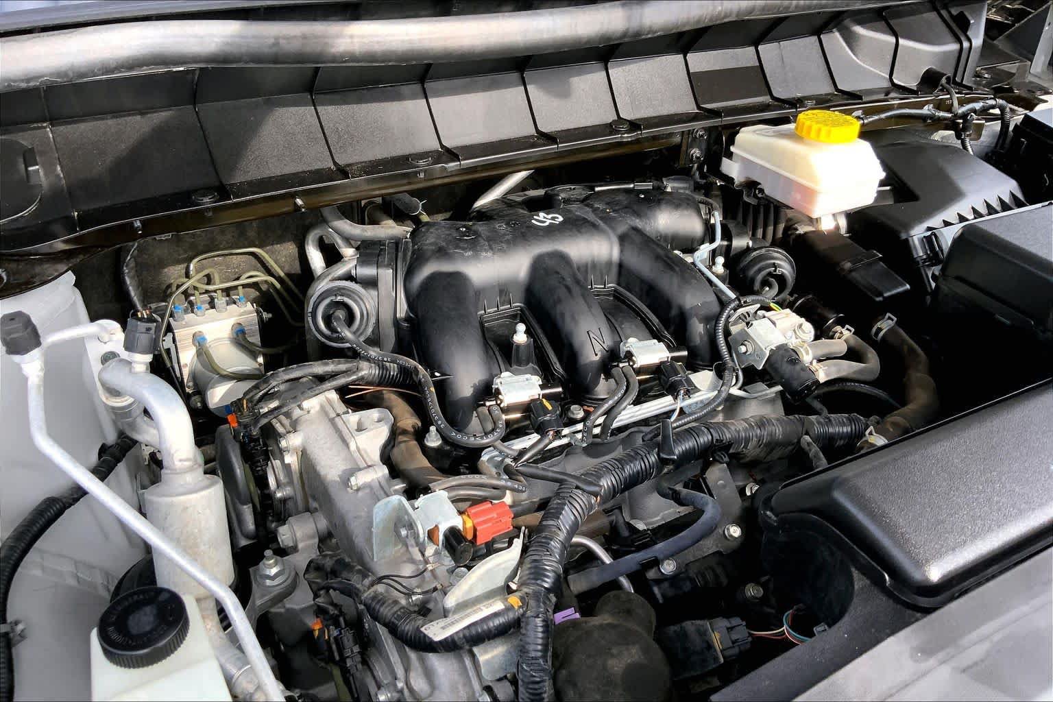 Used 2024 Nissan Pathfinder SV FWD image 31