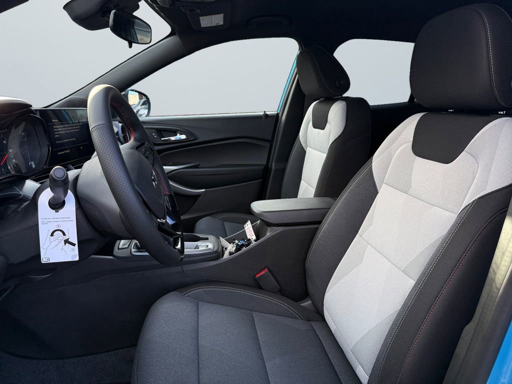 New 2026 Chevrolet Trax RS image 9