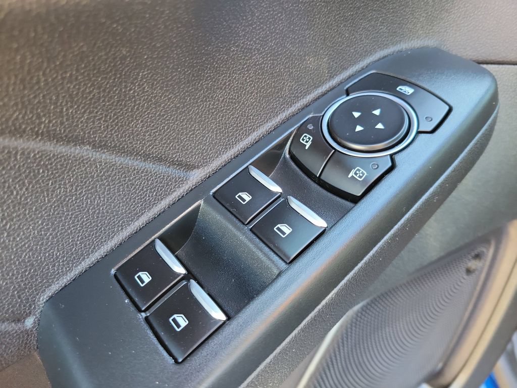 Used 2023 Ford Escape Active w/ Tech Pack #2 AWD/4WD image 18