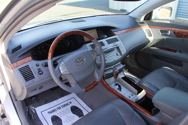 Used 2006 Toyota Avalon Limited FWD image 22
