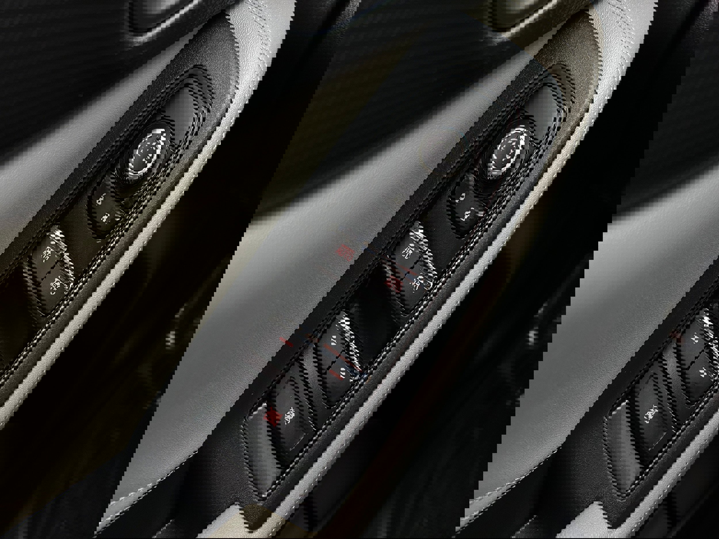 Used 2019 Subaru Forester Limited image 23