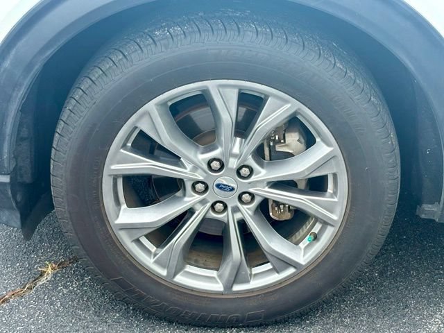 Used 2020 Ford Explorer XLT w/ Equipment Group 202A RWD image 31