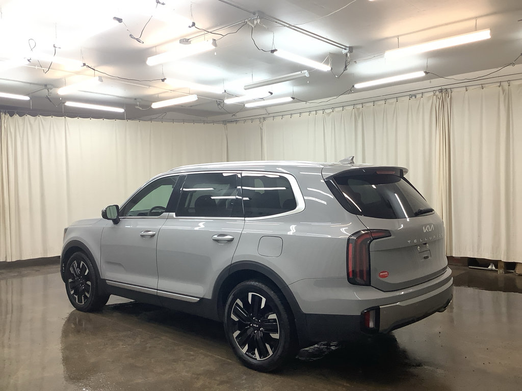 Used 2025 Kia Telluride SX image 9