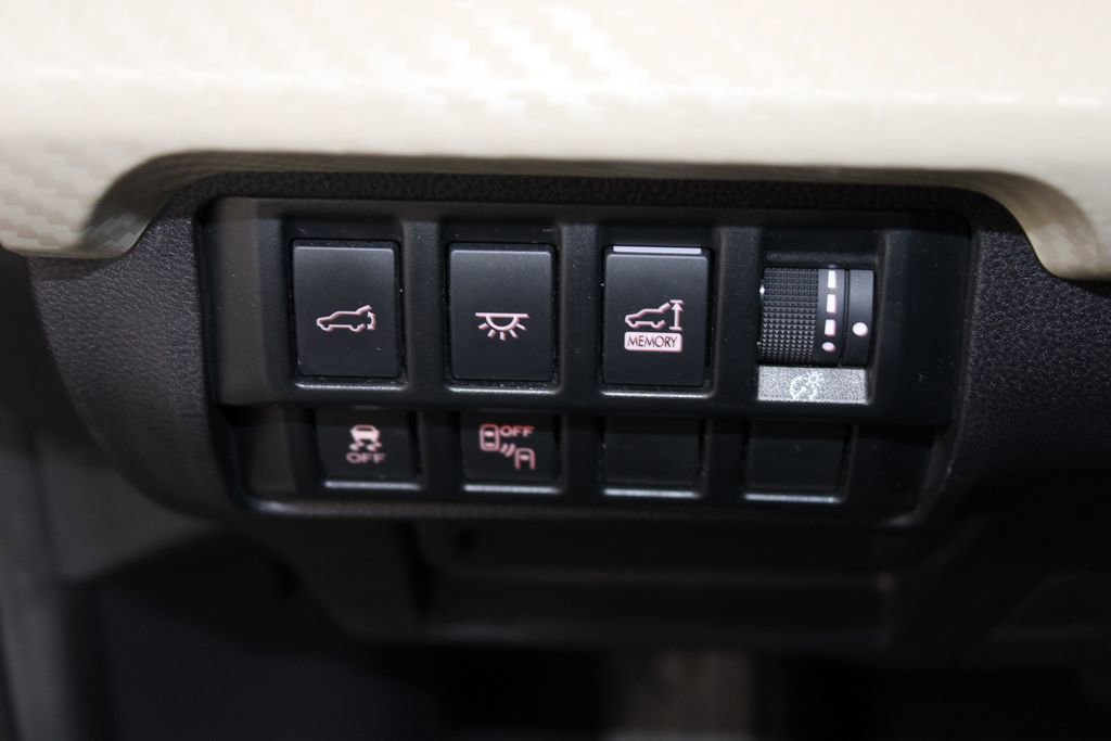 Used 2020 Subaru Ascent Premium w/ Convenience Package image 27