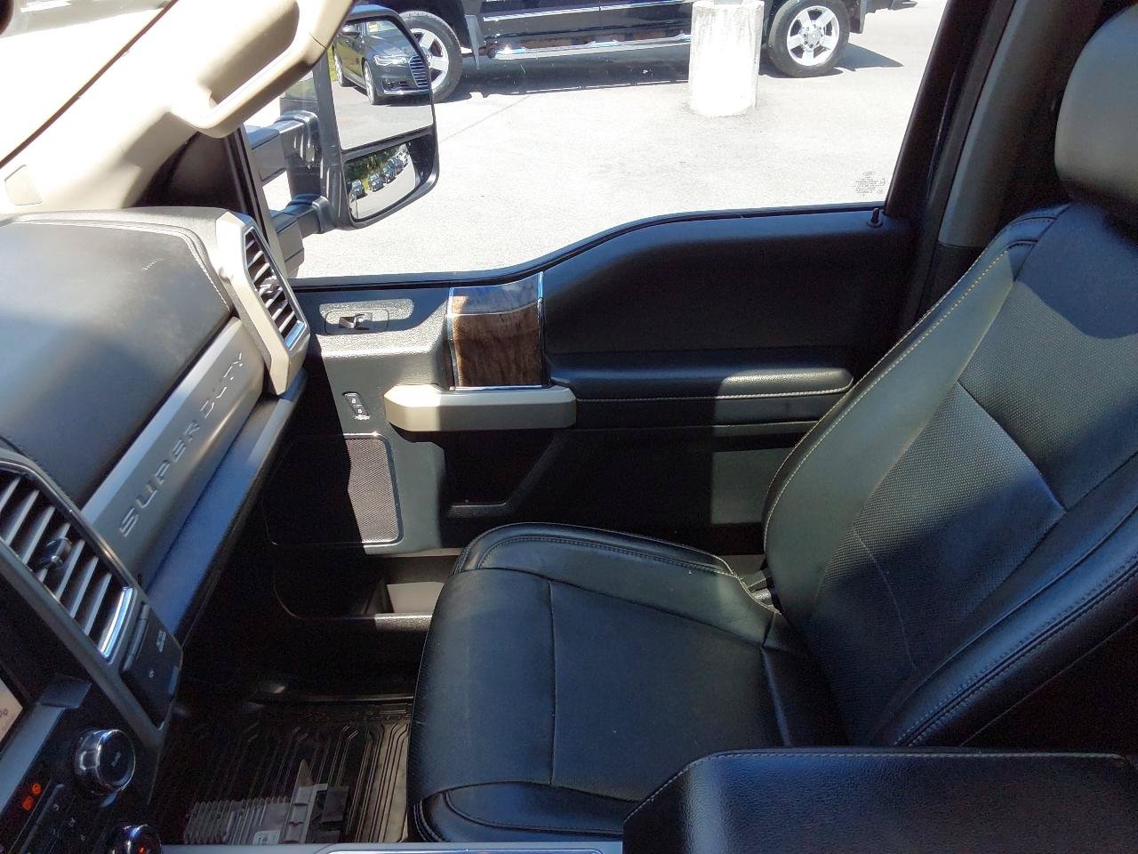 Used 2017 Ford F350 Lariat w/ Lariat Ultimate Package AWD/4WD image 18