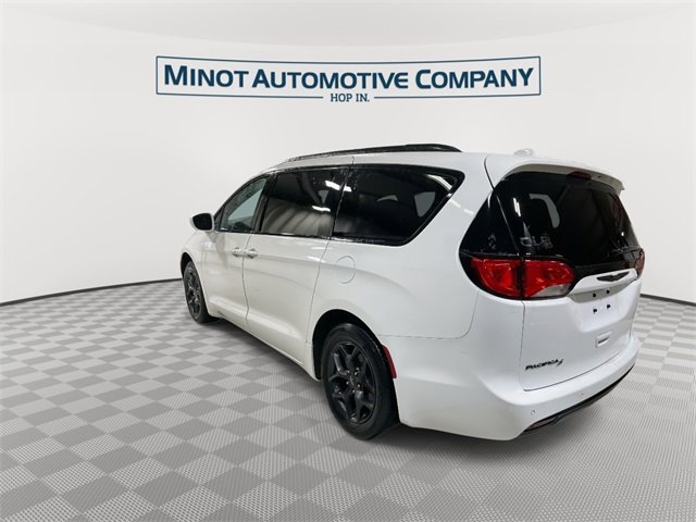 Certified 2019 Chrysler Pacifica Touring-L w/ S Appearance Package image 6