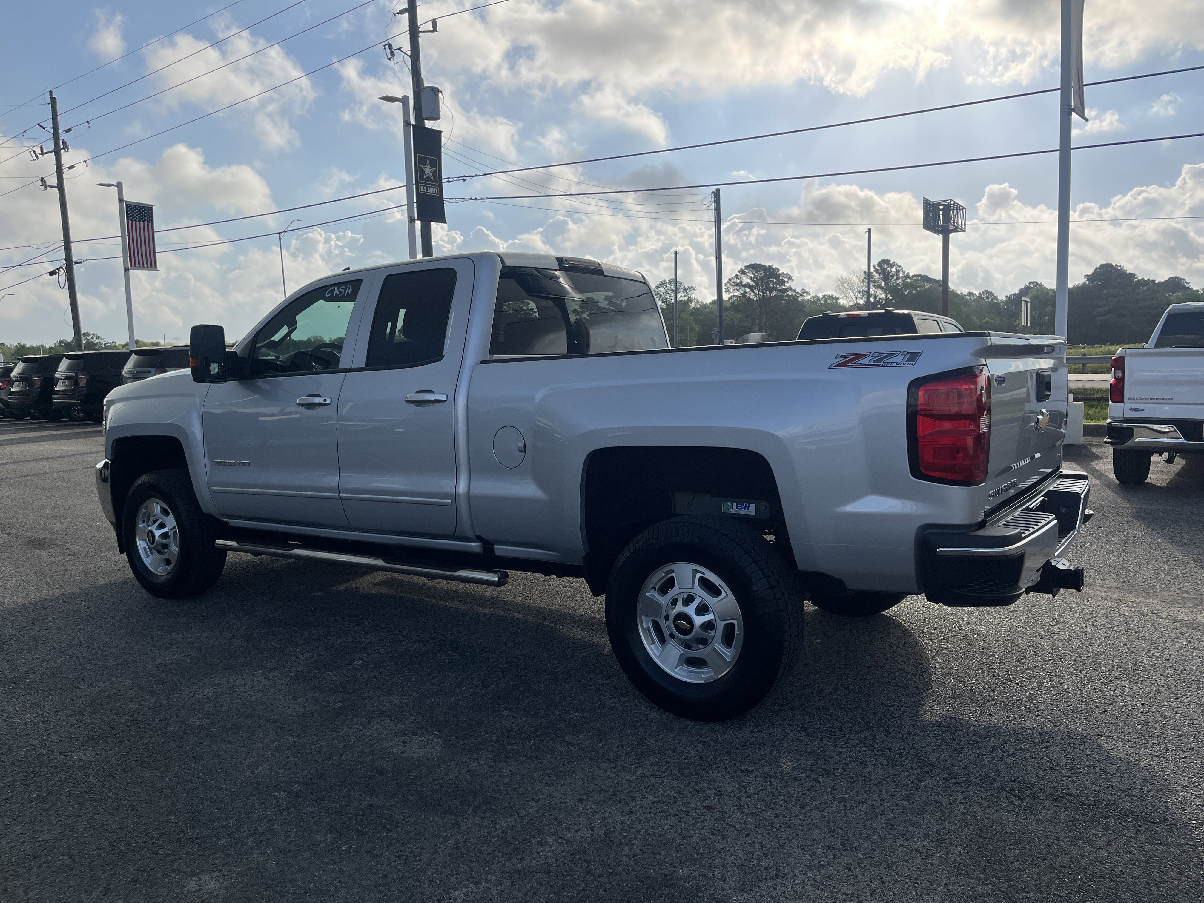 Used 2017 Chevrolet Silverado 2500 LT w/ LT Convenience Package image 6