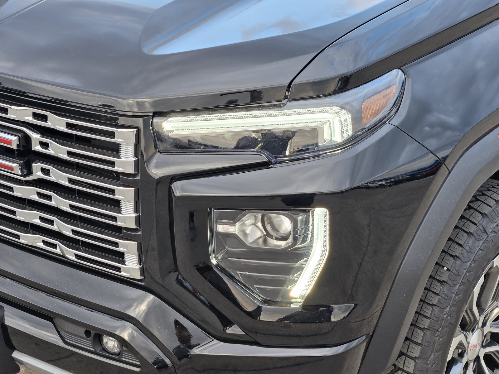 New 2026 GMC Canyon Denali AWD/4WD image 5
