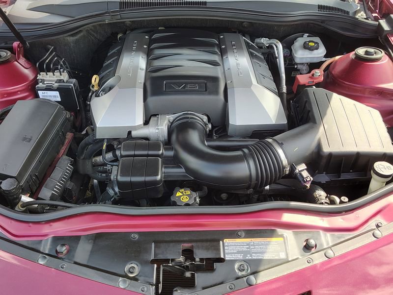 Used 2010 Chevrolet Camaro SS RWD image 28