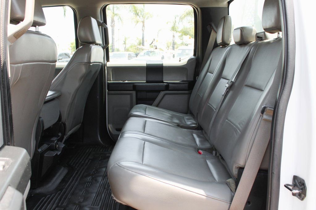 Used 2017 Ford F450 XL w/ Power Equipment Group image 33