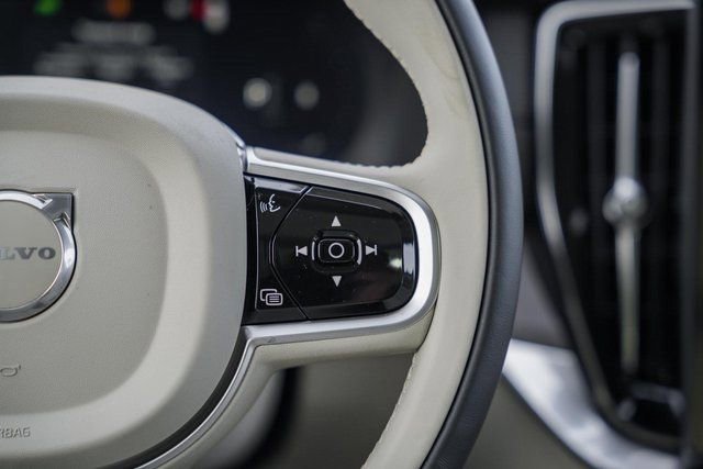 New 2026 Volvo XC90 B6 Ultra w/ Protection Package image 28