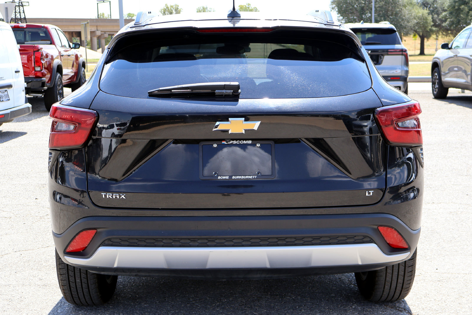 Used 2025 Chevrolet Trax LT FWD image 7