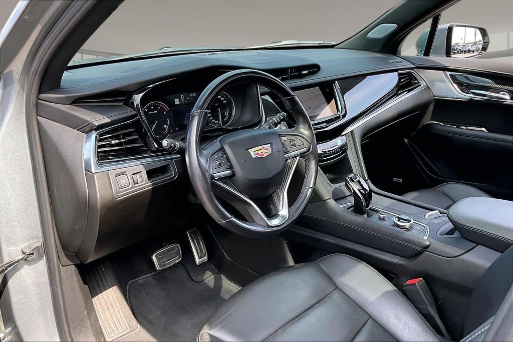 Certified 2024 Cadillac XT6 Sport w/ LPO, Red Accent Package AWD/4WD image 13