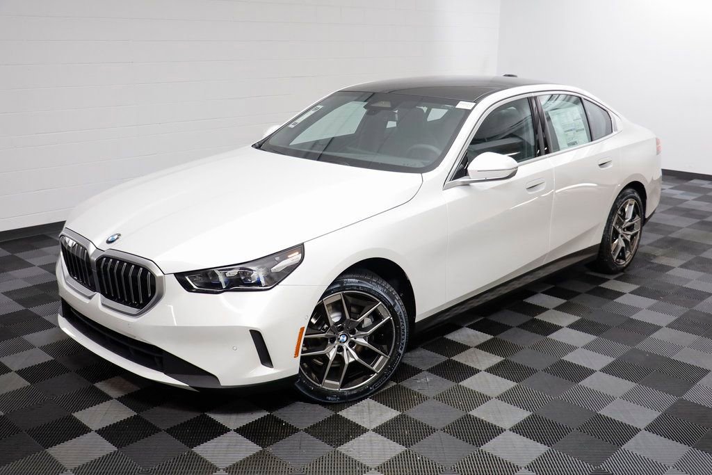 New 2026 BMW 530i xDrive image 2