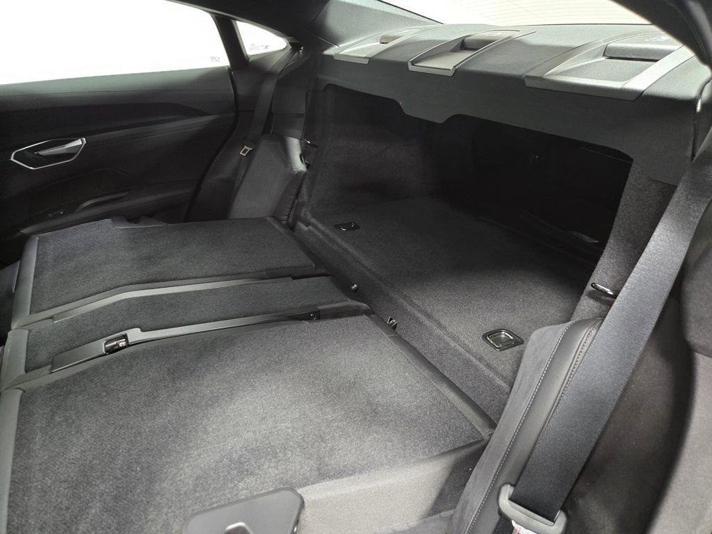 Used 2022 Audi e-tron GT Premium Plus image 39